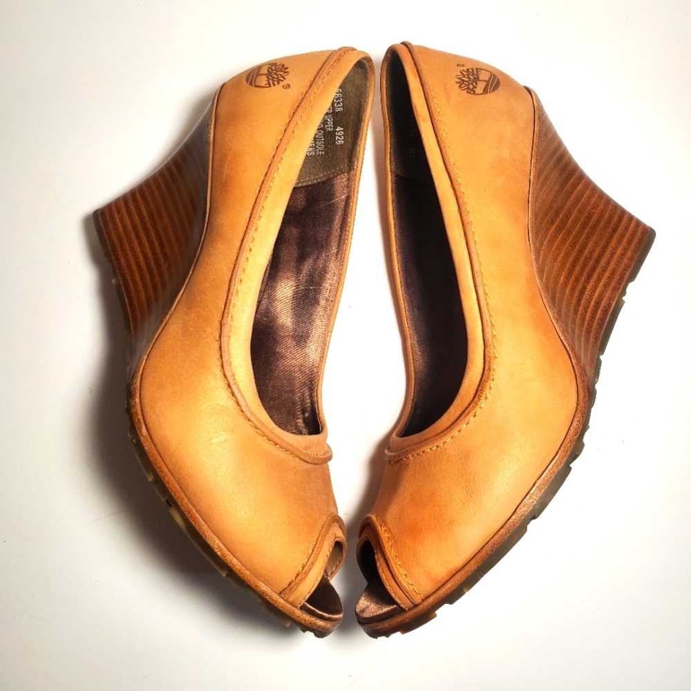 TIMBERLAND Tan Open-toe Stacked Wedge Heels Rubber Sole  Leather Upper 7M - NWOT